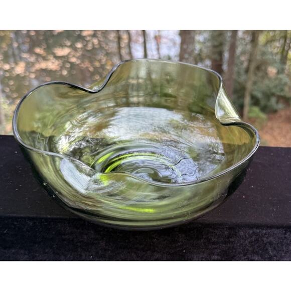 Vintage Anchor Hocking Large Serving Bowl, Accent Modern Forest Green Folded Rim - Picture 3 of 11